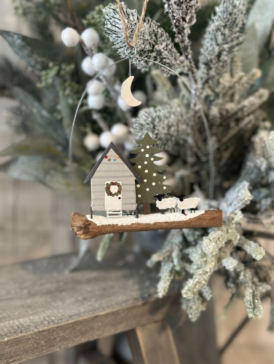 Winter Shepherds Hut &amp; Sheep Hanger