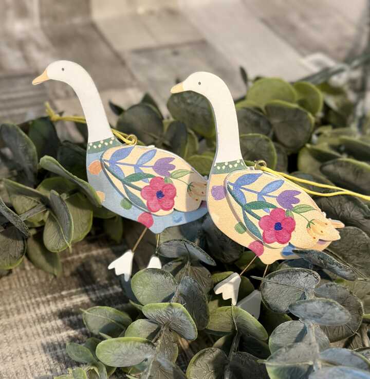 Pastel Flowers Wooden Geese