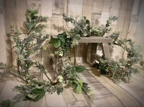 Mixed Green Leaf And Fir Garland